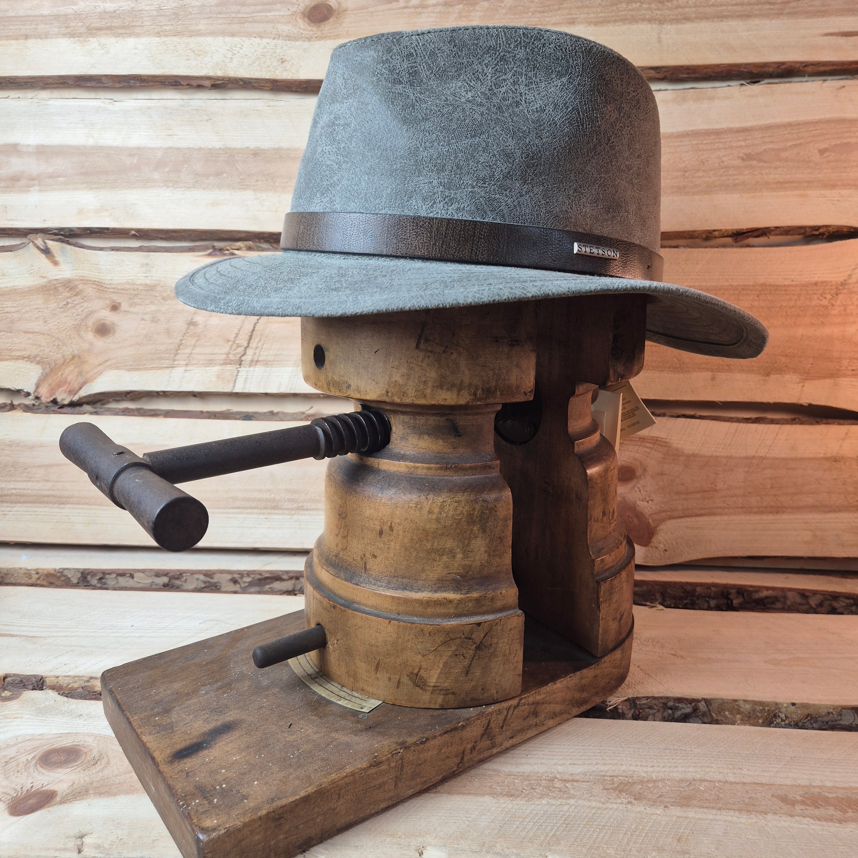 Stetson Traveller Fedora- 100% Leather - Size XL