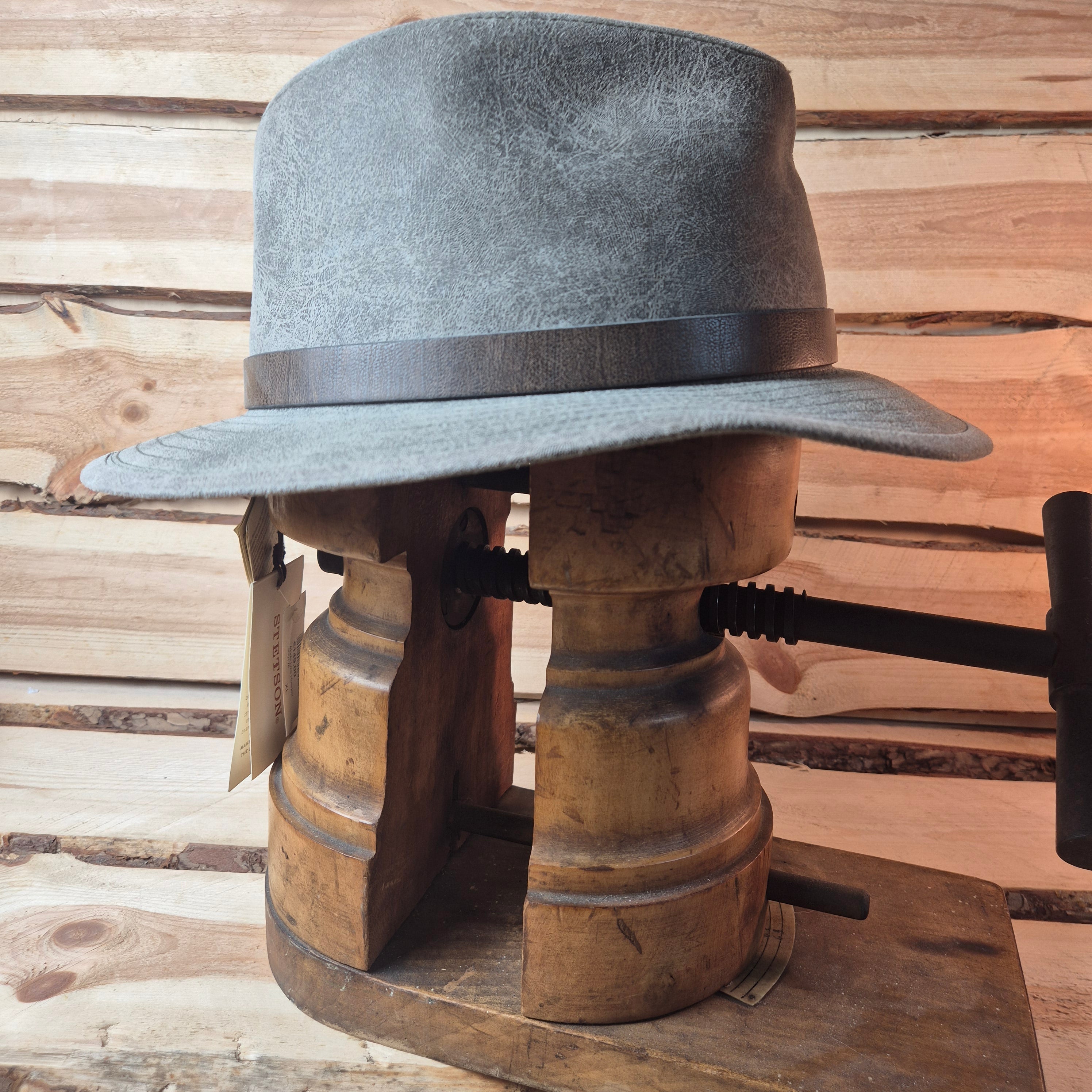 Stetson Traveller Fedora- 100% Leather - Size XL