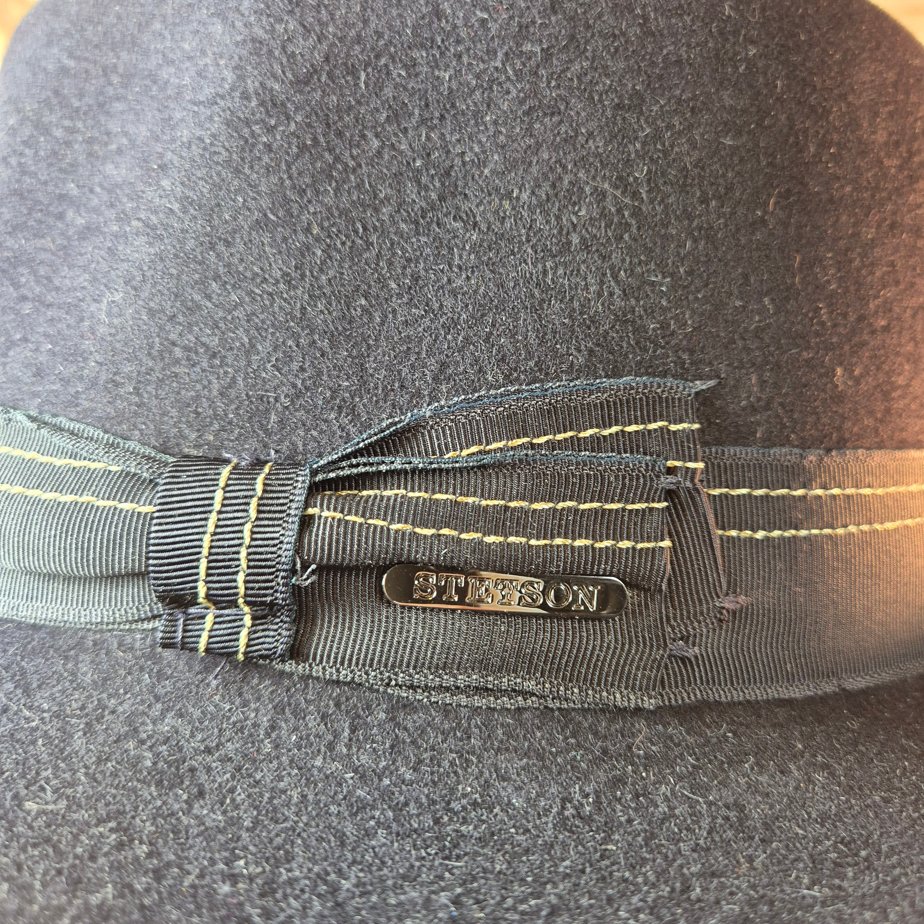 Stetson Classic Fedora - 100% Furfelt - Black & Gold - Size 57