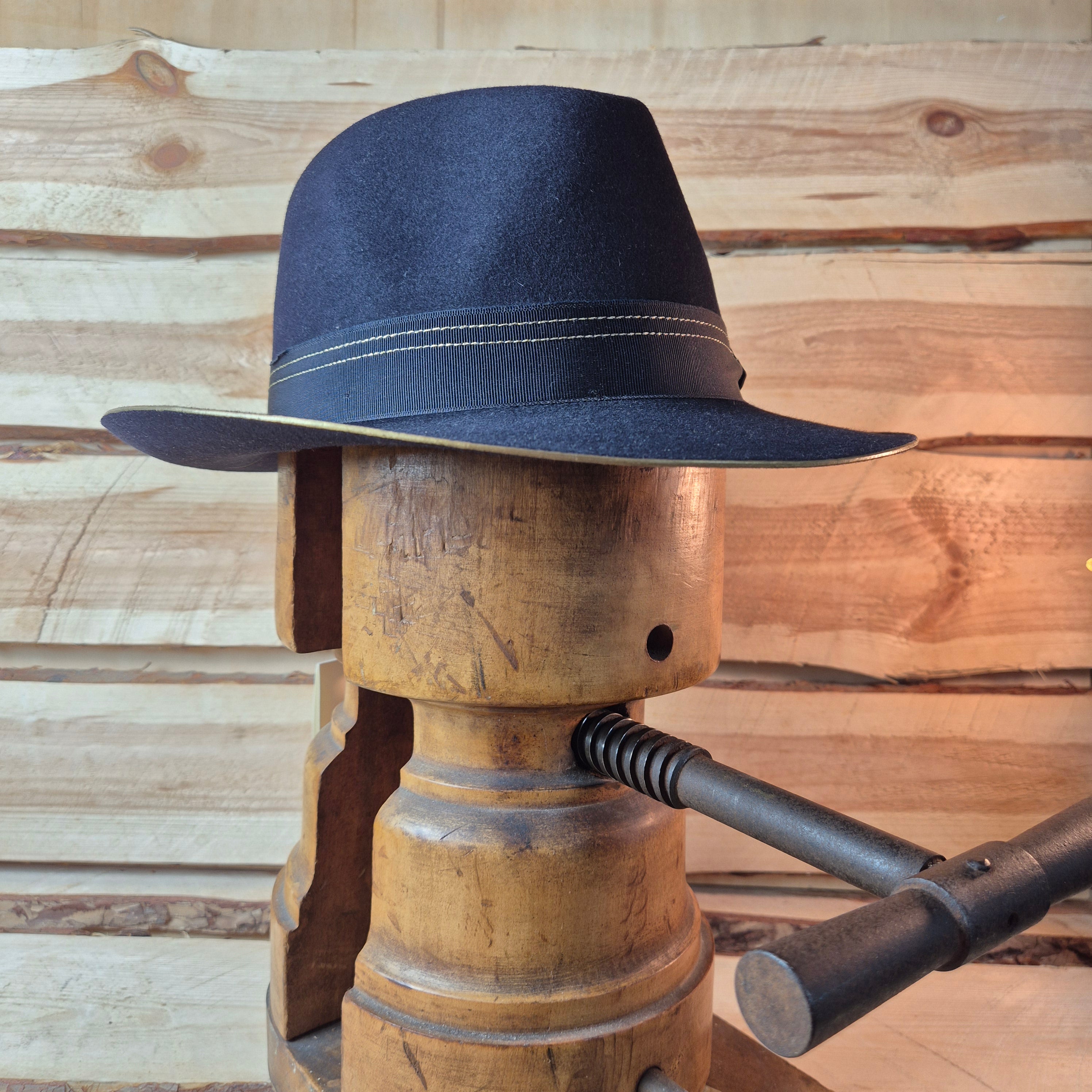 Stetson Classic Fedora - 100% Furfelt - Black & Gold - Size 57
